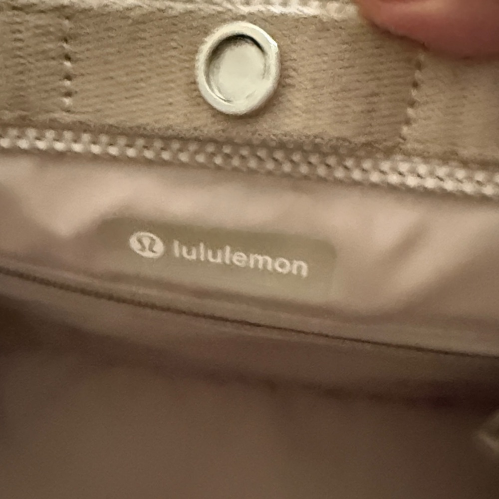 lululemon athletica Gray Crossbody Bag - Picture 5 of 8